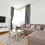 Apartman Drobnjak Center-Sea View
